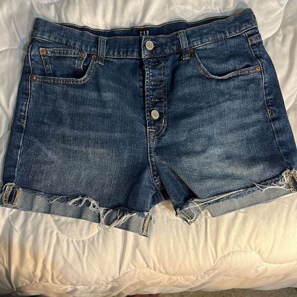 GAP Denim - Gap Button down shorts Size 6 waist: 28 inches